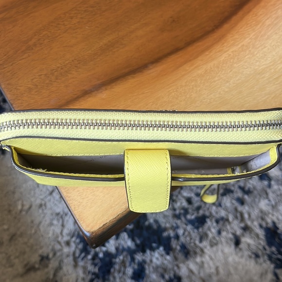 MICHAEL KORS WRISTLET - Picture 4 of 5